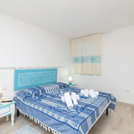 Bilocale Nuovo Centro Апартаменты *